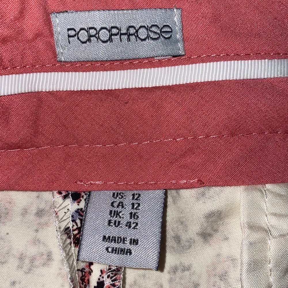 Cropped Paraphrase Pants - Picture 4 of 6